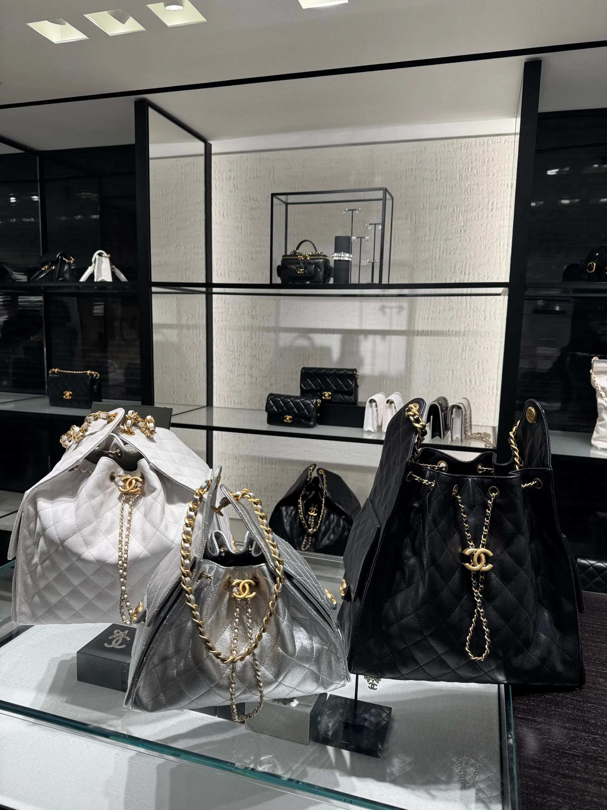 CHANEL 25實物照|未計日本退稅,換算後日本官方牌價全部高過香港。