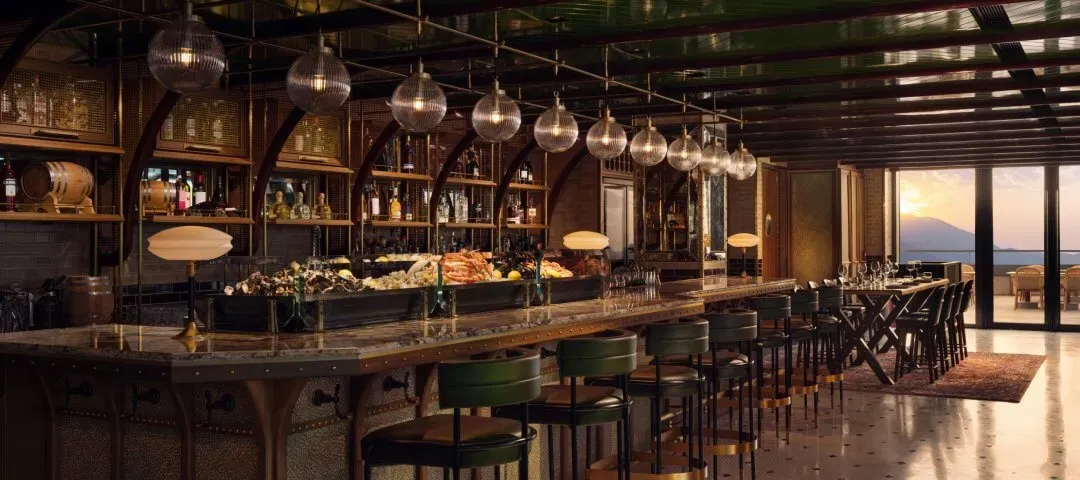 香港東涌世茂喜來登酒店嘅海岸扒房(Sunset Grill),會喺下個月初(10月3日)呈獻六道菜餐酒晚宴。