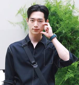 徐康俊 (Seo Kang Jun 서강준). 來源: Wikipedia / Seo Kang-joon - Wikipedia