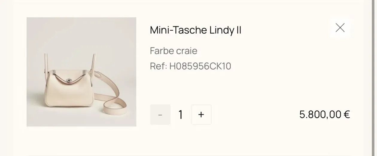 Hermès 歐洲官方資料顯示同款 Mini Lindy 售價為 €5,800,可作香港及歐洲市場價格比較。