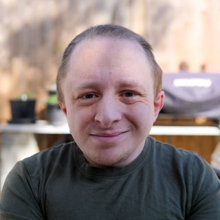 Andrew Mills