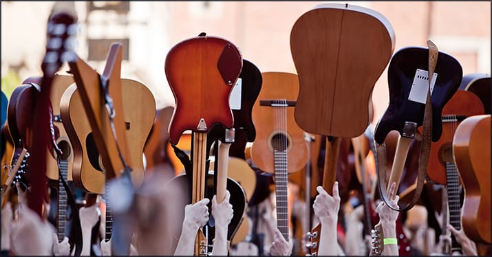 guitarists take to the streets