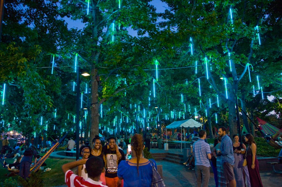 spruce-street-harbor-park-philadelphia-lights3-920vp