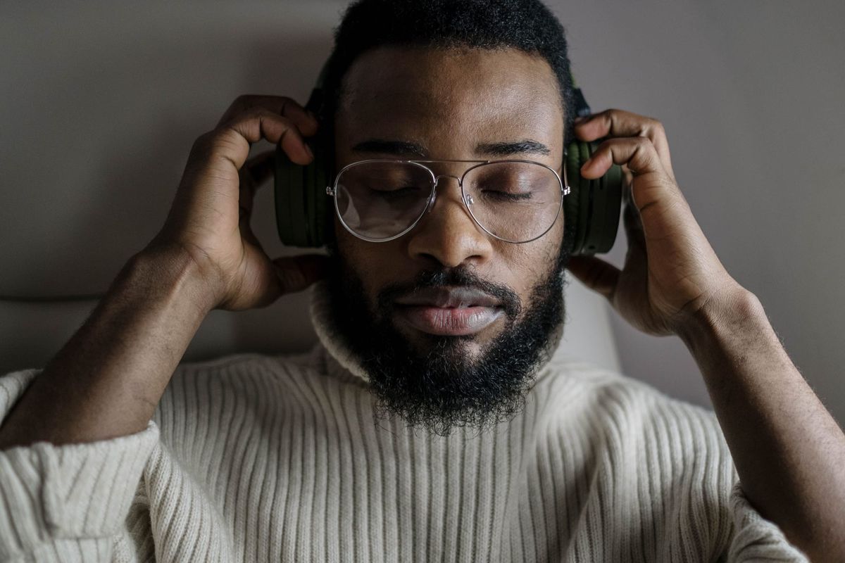 10 Music Business Podcasts You Should Be Listening to Right Now