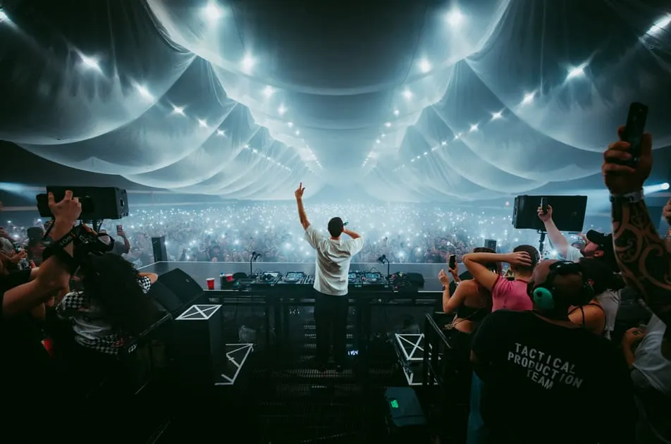 Fred again..’s Dropbox Photo Dump Understands the Moment