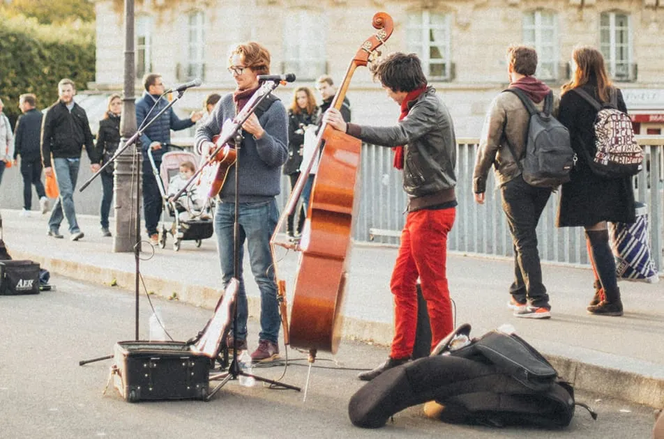 How to Perform Outdoors Without Sacrificing Your Sound