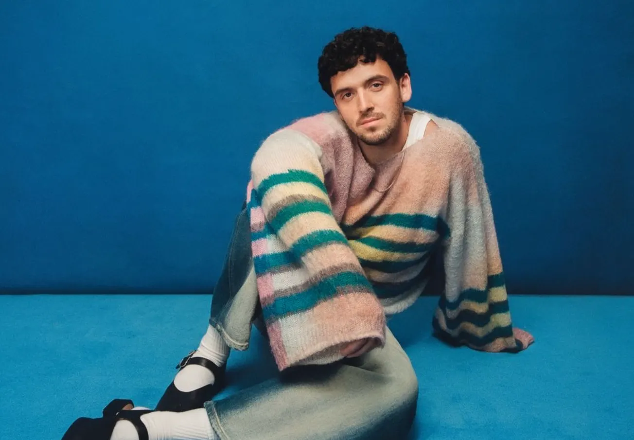 Lauv Stepped Away From a Major Tour. Artists Should Know That's Okay.