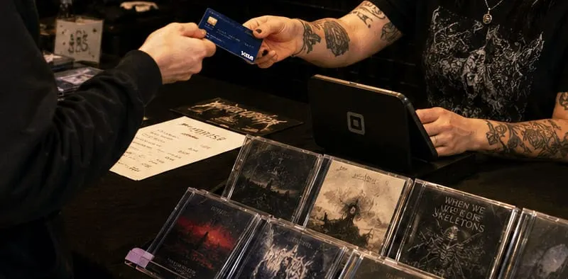 4 Tips to Triple Your Merch Sales at Your Concert