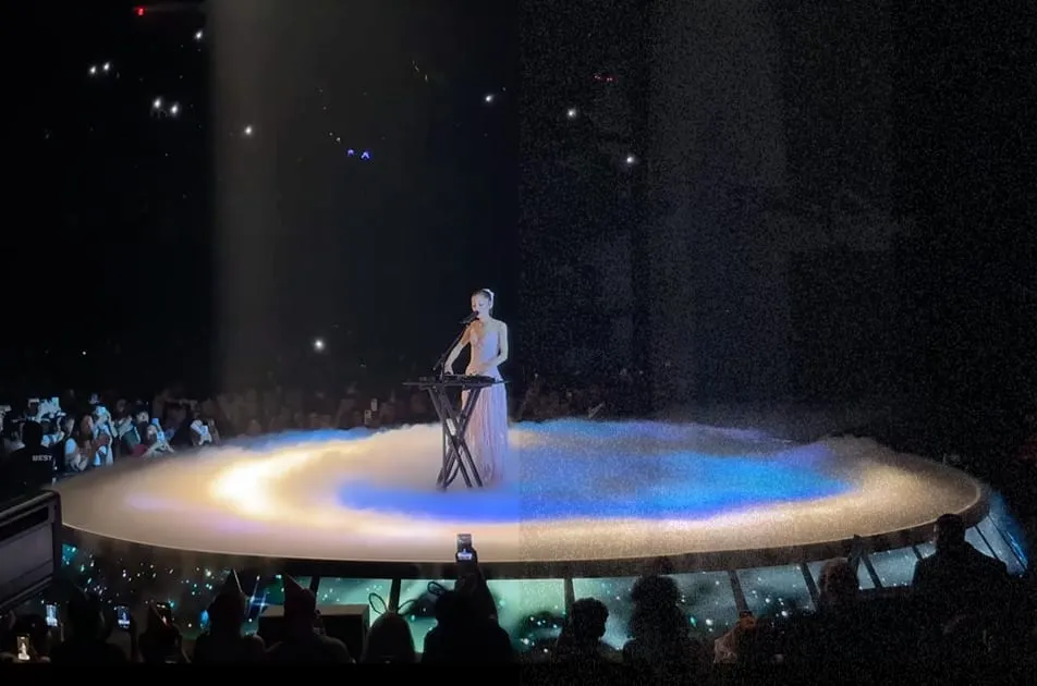 What Are You Up to, Ariana?