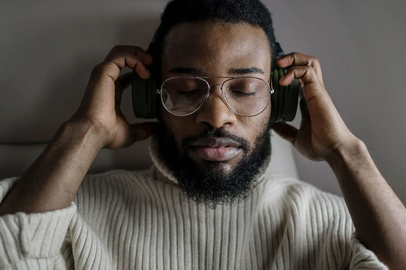 10 Music Business Podcasts You Should Be Listening to Right Now