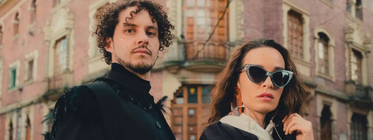 Urban fashion photography of stylish young man and woman wearing trendy sunglasses in city street, modern lifestyle, expressi