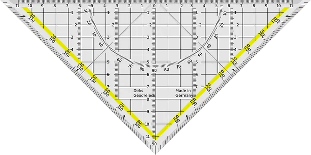 Protractor with measurement markings and angle guide, used for technical drawing and geometry studies.