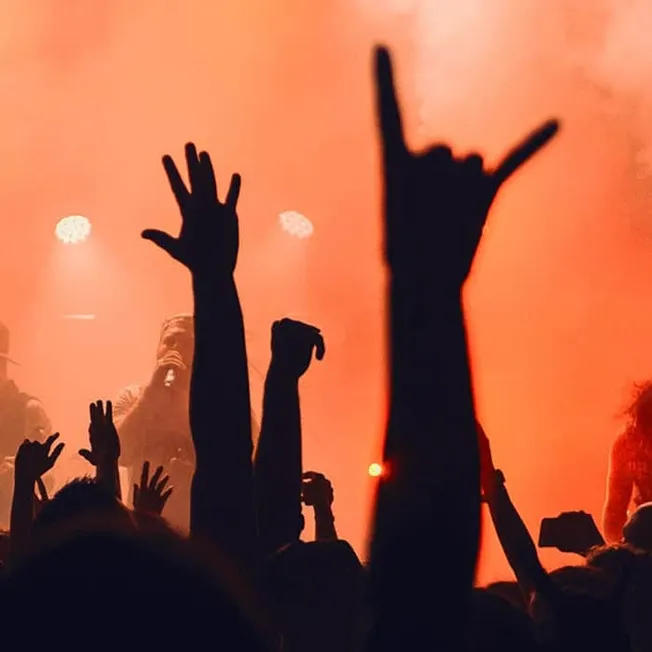 concert how musicians get discovered