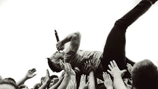 How To Build A Career Performing Touring 101