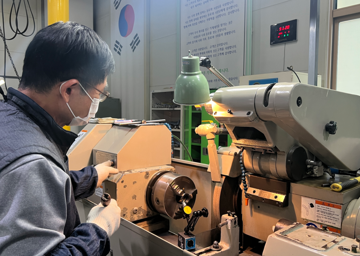 Runout Measurement of High-Frequency Spindle 고주파 스핀들 정도측정  ⓒ ORSKOREA 오알에스코리아