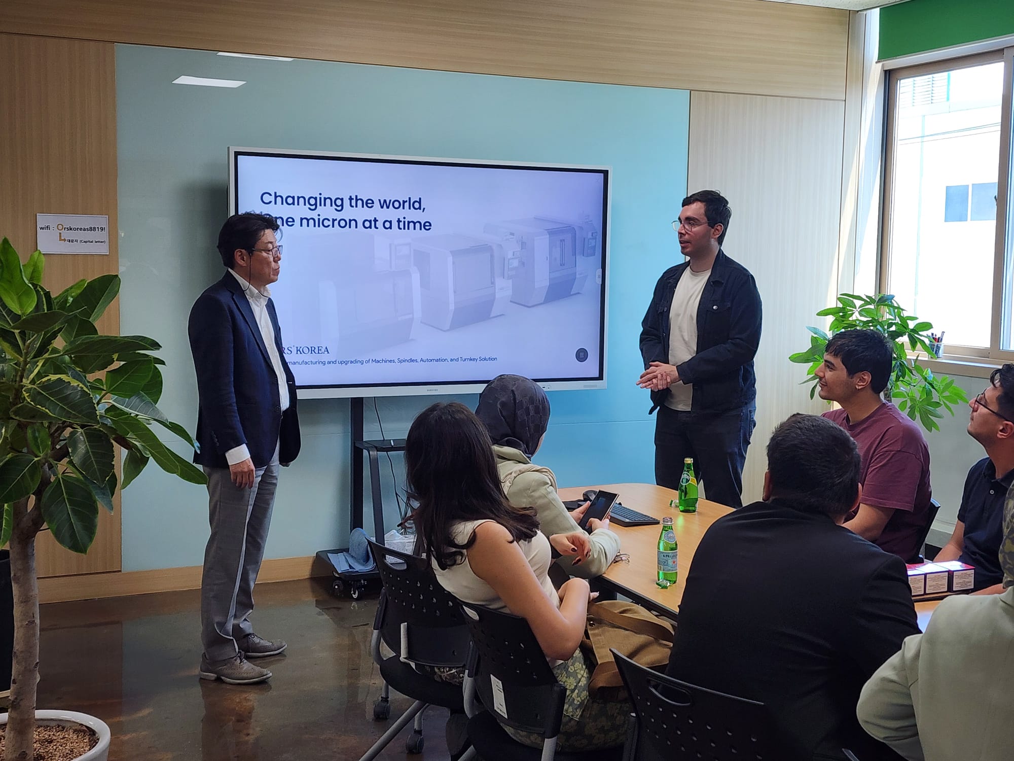 Our Managing Director's Presentation, 사장님이 해주시는 발표 ⓒ ORSKOREA 오알에스코리아