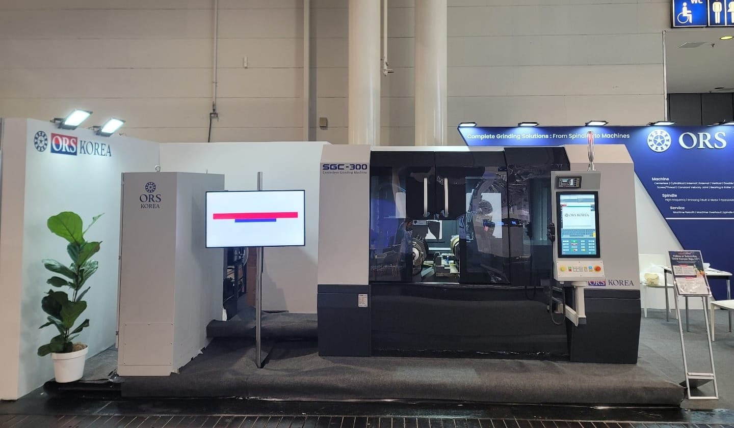ORSKOREA Centerless Grinding Machine 오알에스코리아의 무심연삭기  ⓒ ORSKOREA 오알에스코리아