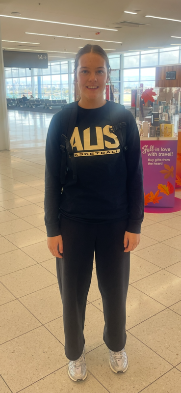 Green and gold for Daisy again