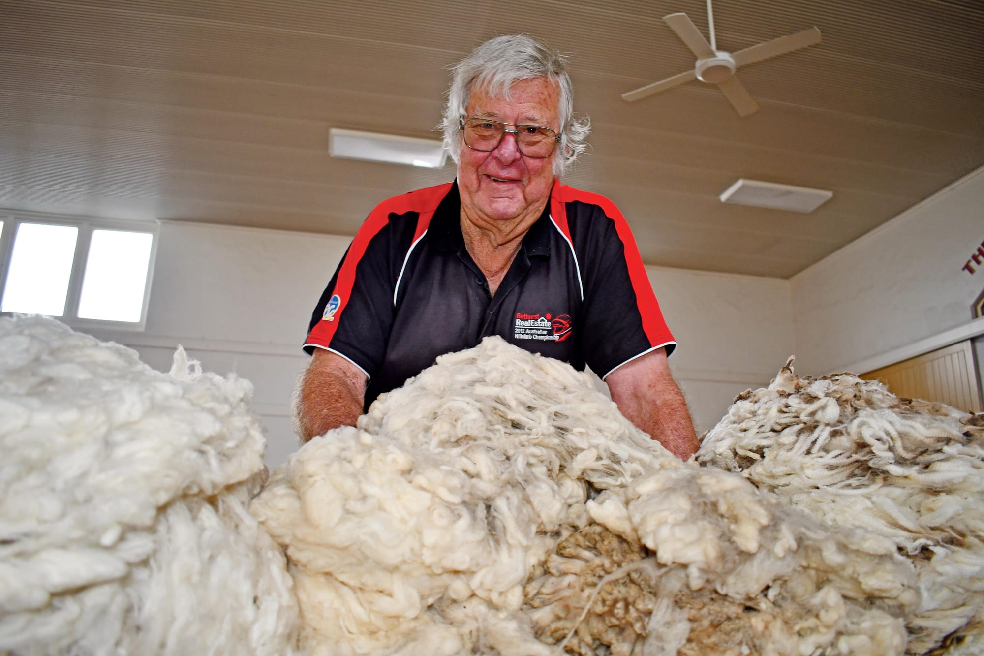 Fleurieu farmers donate fleeces to raise money for local Legacy widows