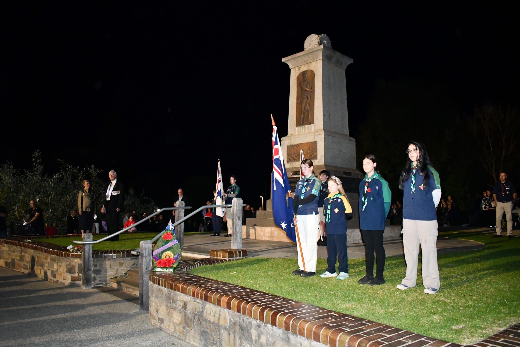 Tributes paid at Strathalbyn dawn service