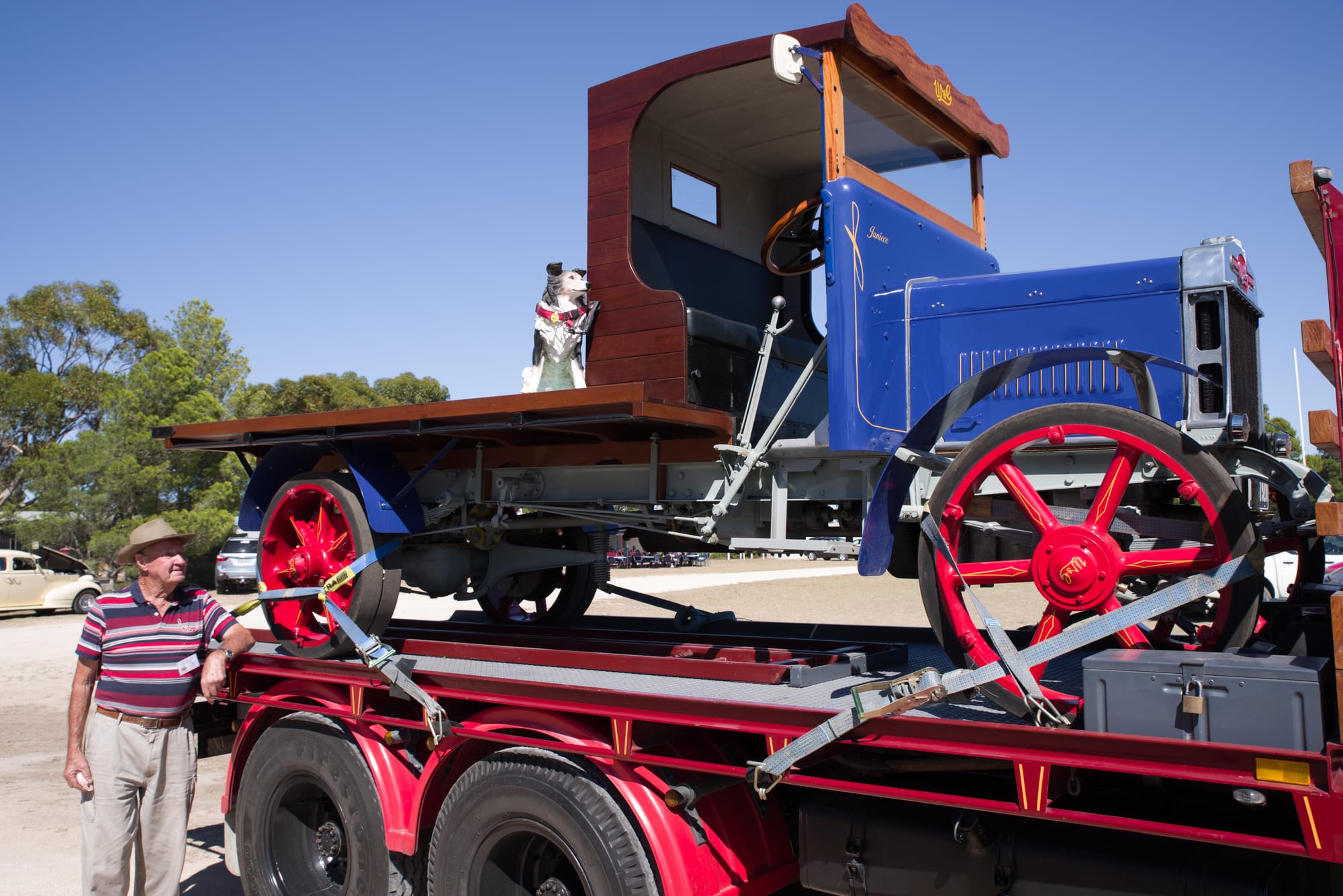 Historical vehicles which built Australia roar into region