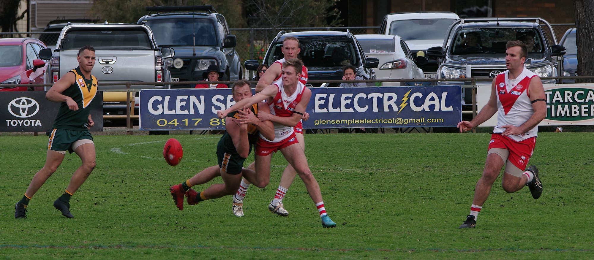 Mudlarks’ last fling just a point short of Demons
