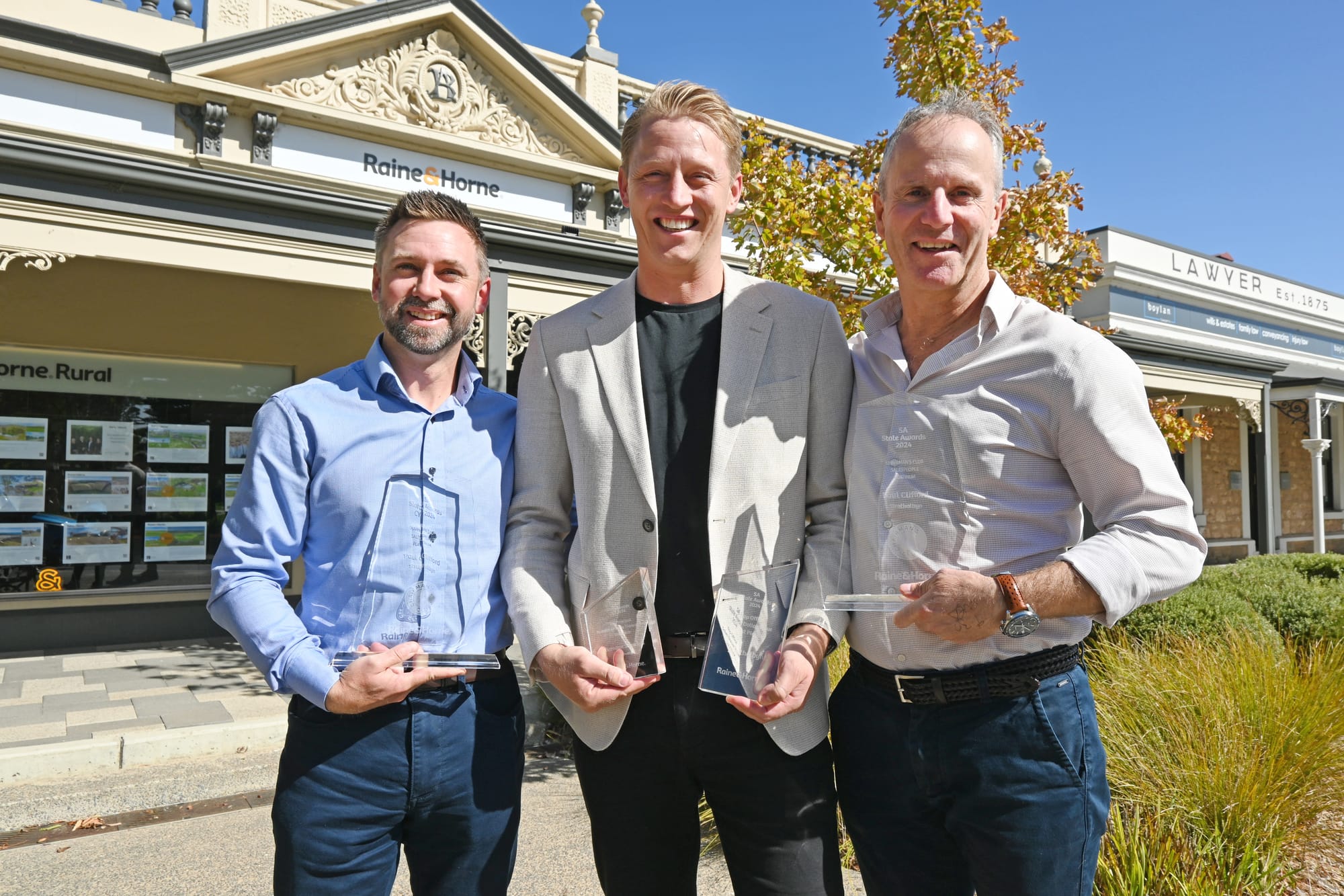 Strathalbyn team named top office in SA