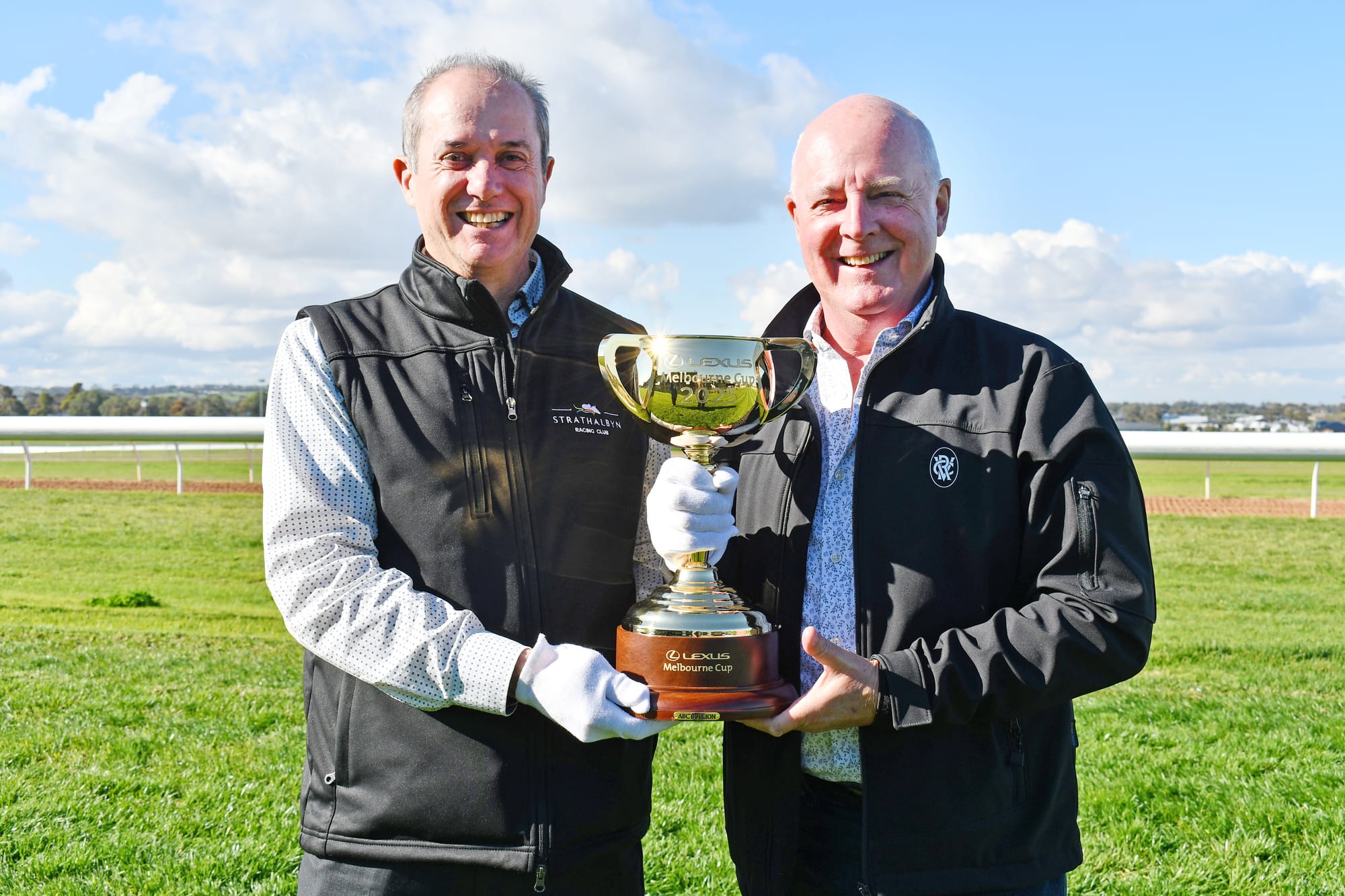 The cup that stops the nation tours Strathalbyn