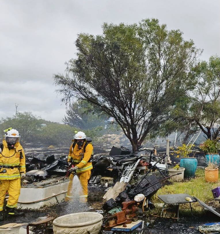 Grass fire damages Point Sturt property