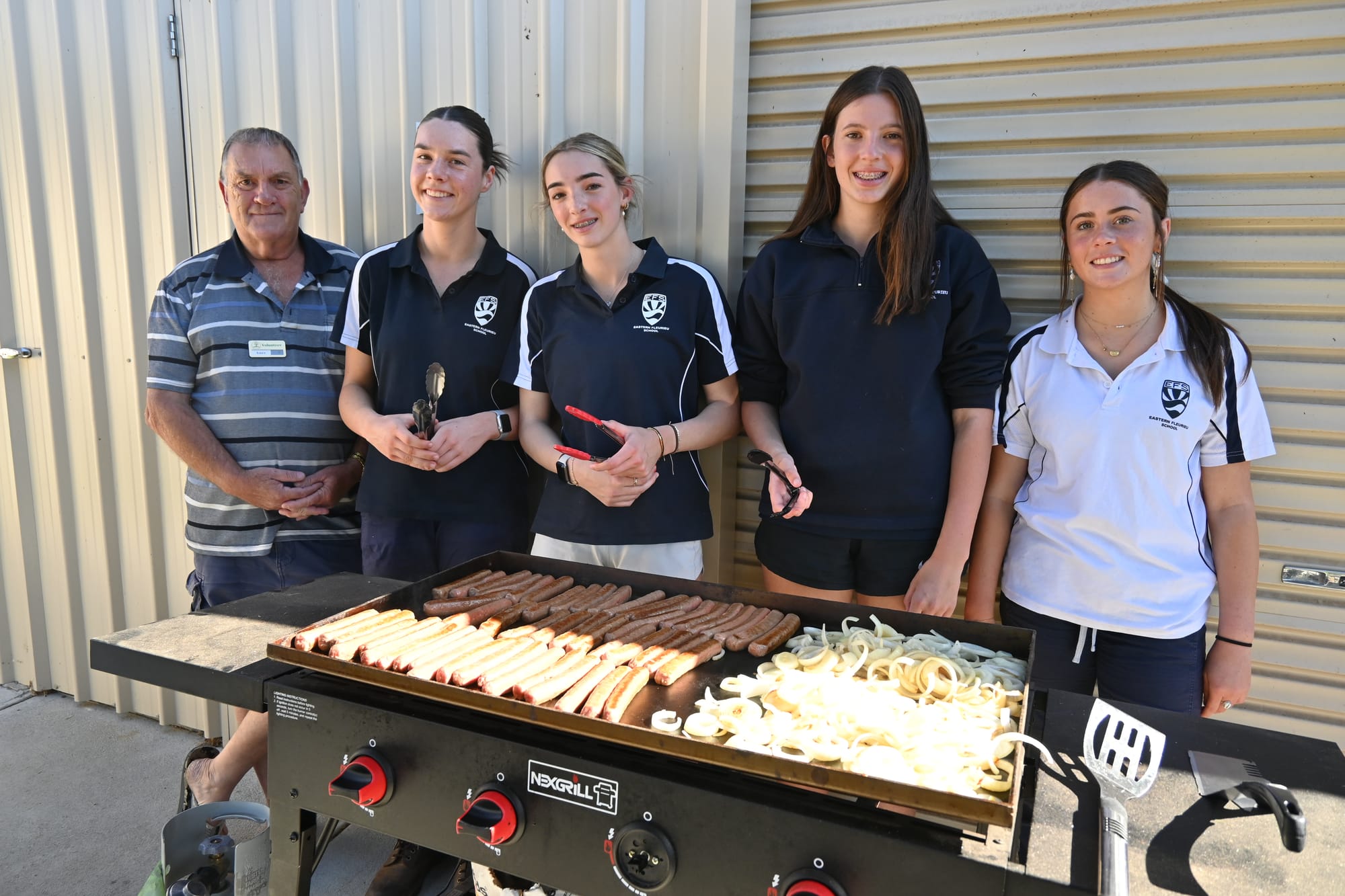 Students serve up community feast