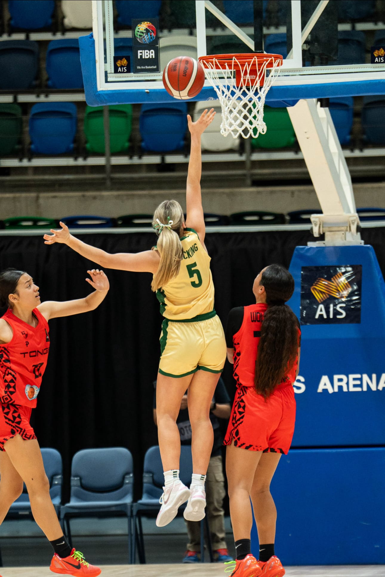 Daisy claims gold at Oceania Cup