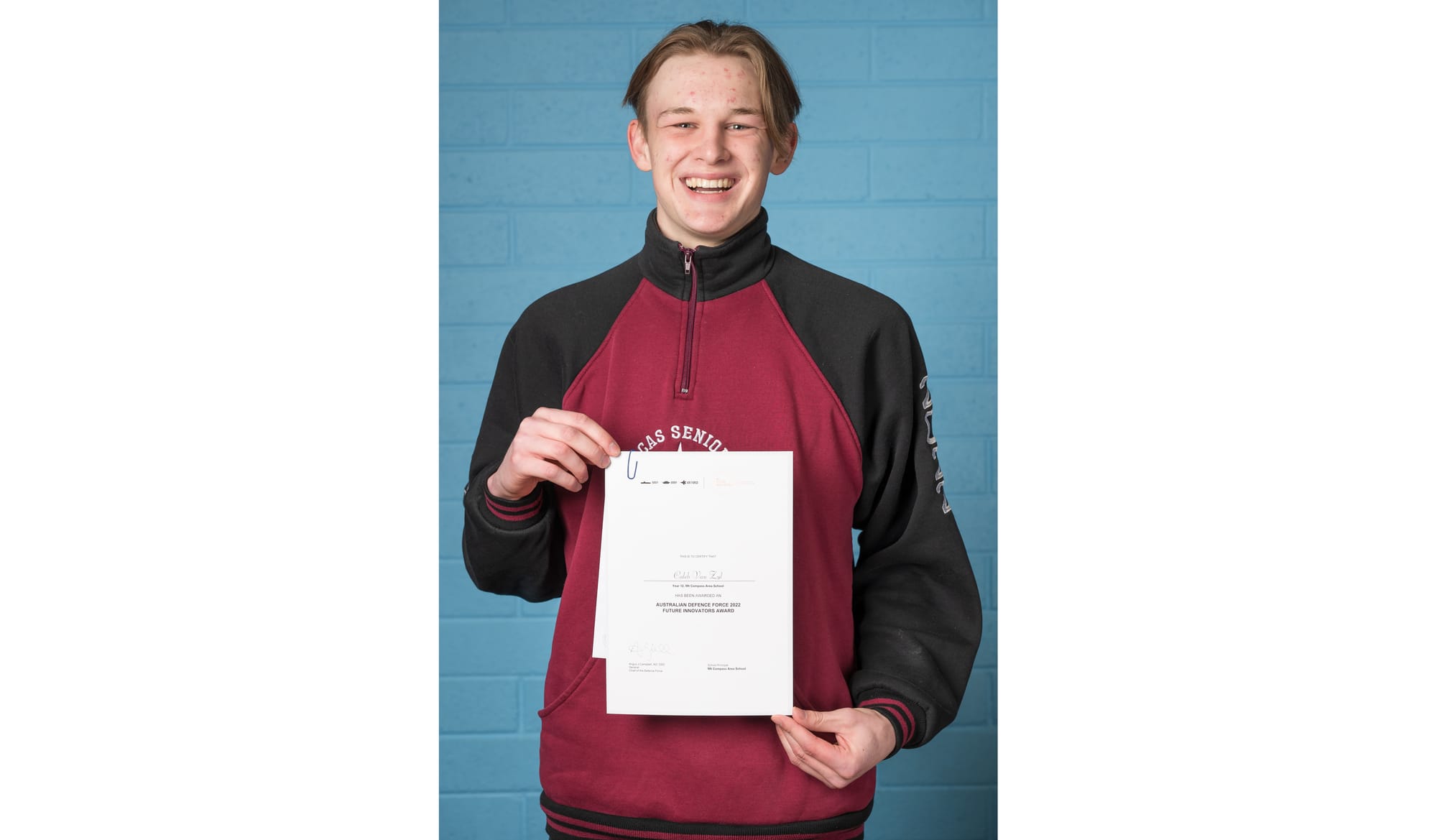 Local MP congratulates Finniss graduates