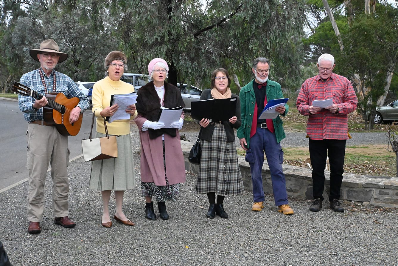 Tour members take a step back in Strathalbyn’s riveting history