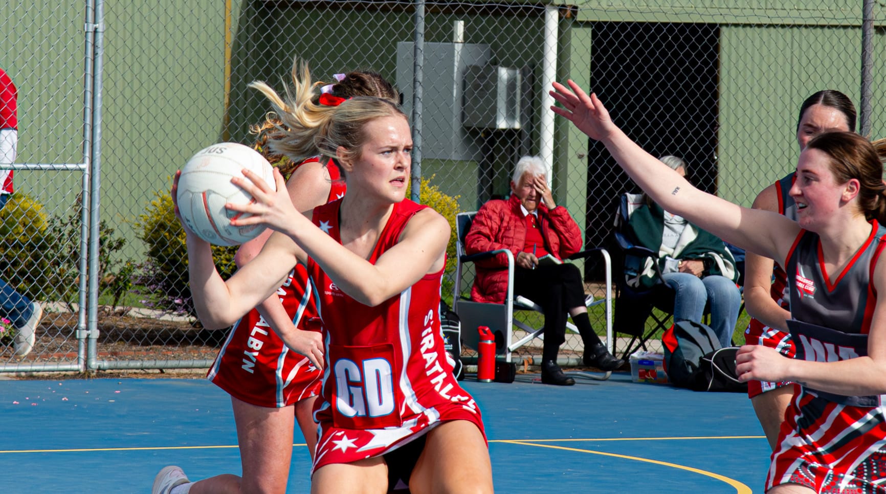 Penzy signs as a Panther