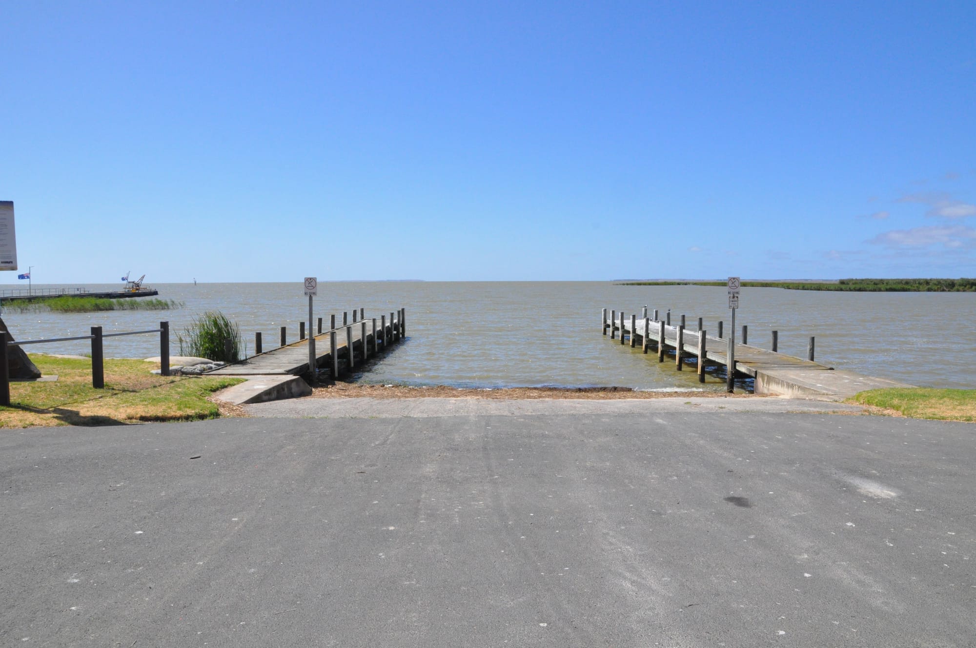 Safety fears as boat ramp silts up