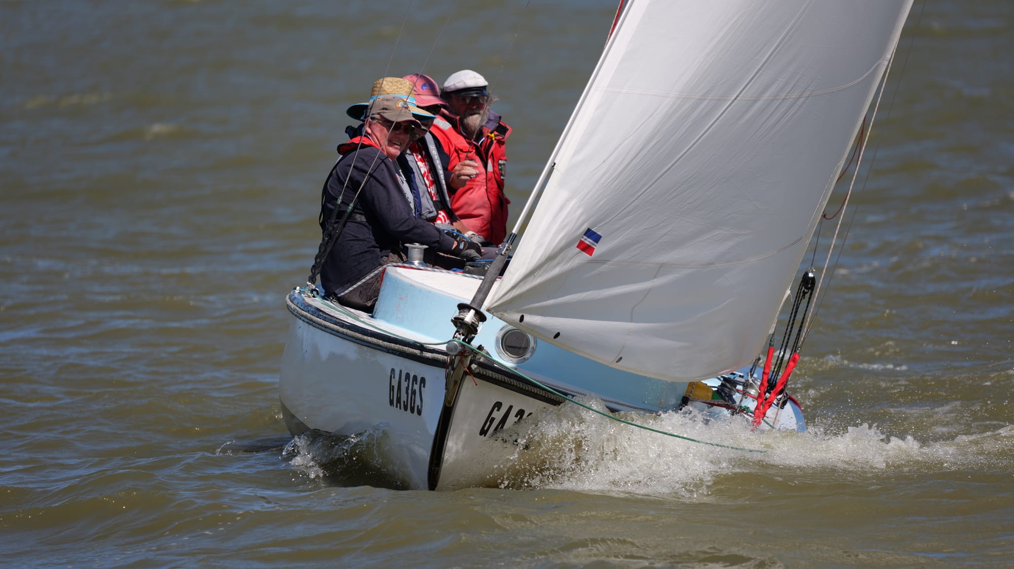 Aquatic clubs celebrate season opening