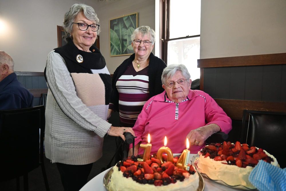 Strathalbyn resident Edith’s big 104th birthday bash post image