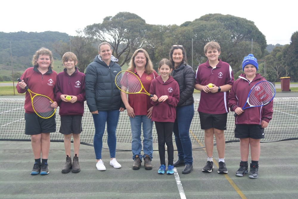 Lucky swing for Mount Compass Tennis Club post image