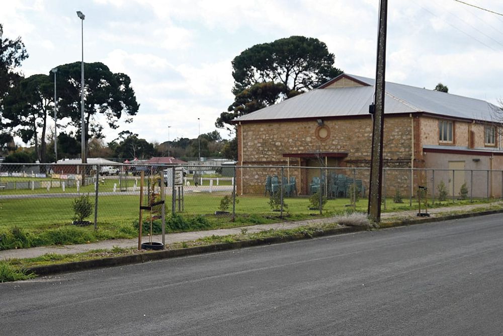 S’MORE THE MERRIER? Strathalbyn Caravan Park proposes overflow area… post image