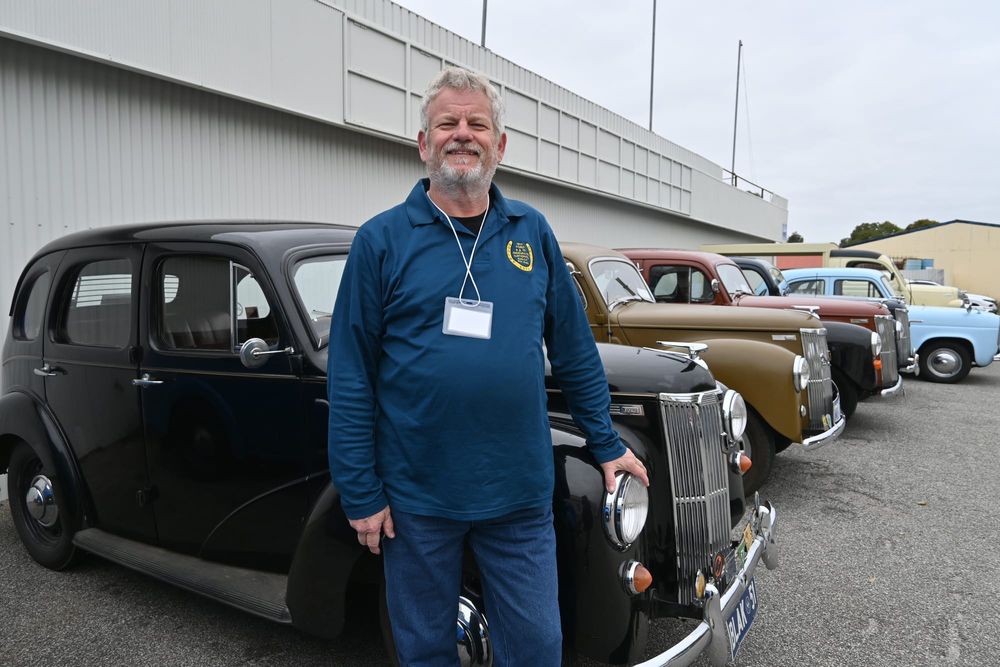 Classic cars ‘gallop’ through the Fleurieu post image