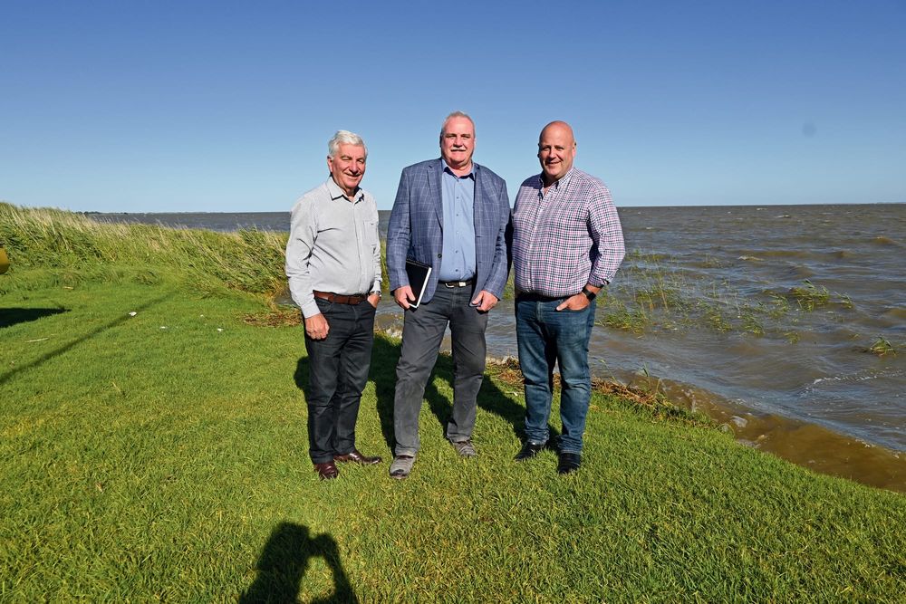 Milang flooded with support following emergency community meeting post image