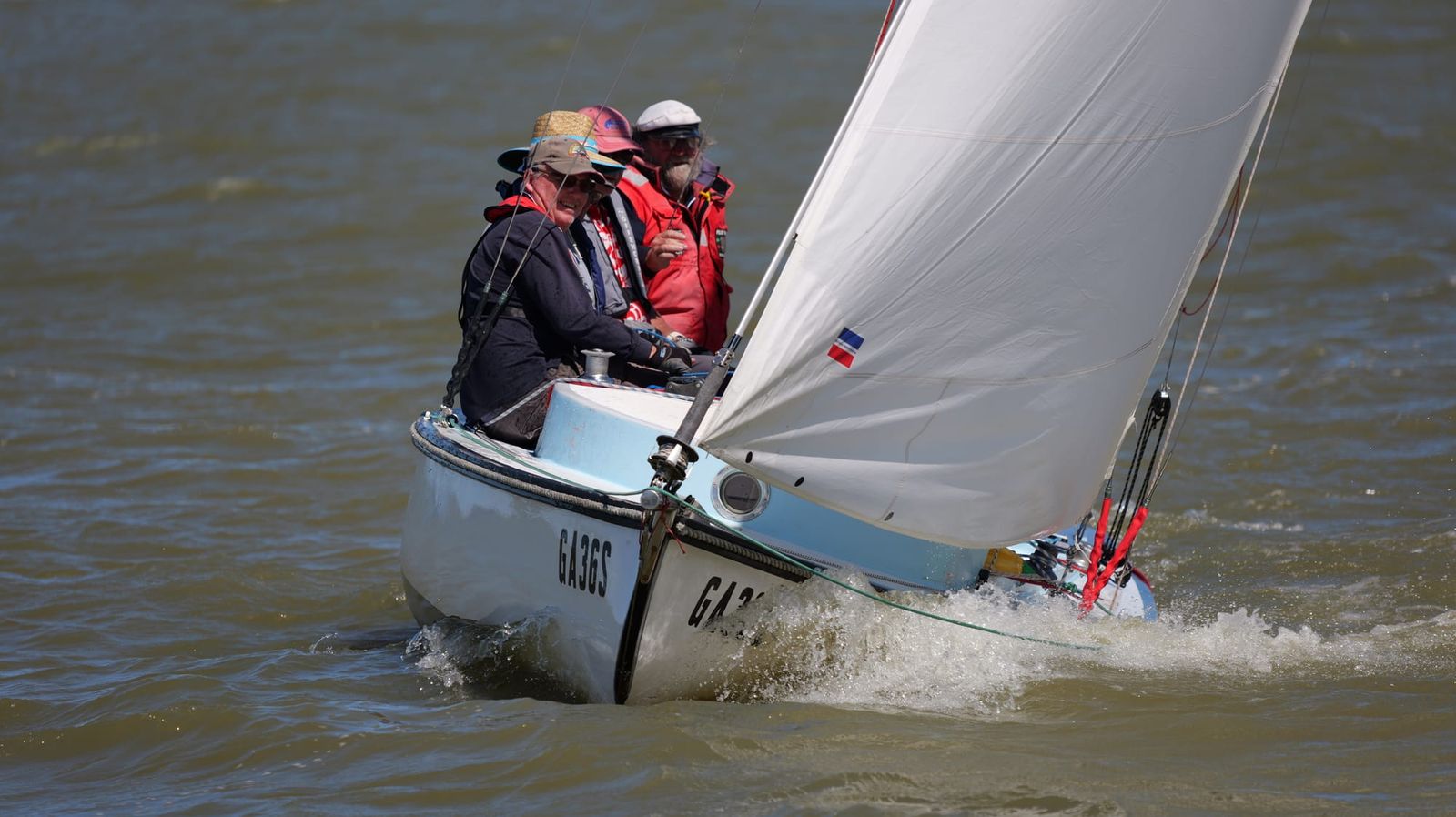 Aquatic clubs celebrate season opening post image