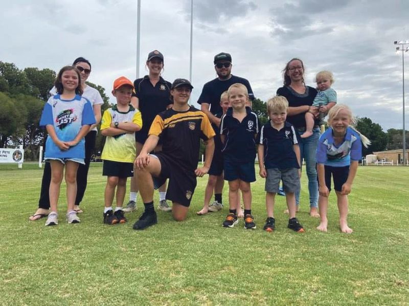 Young cricketers have a ‘blast’ with Langhorne Creek program post image