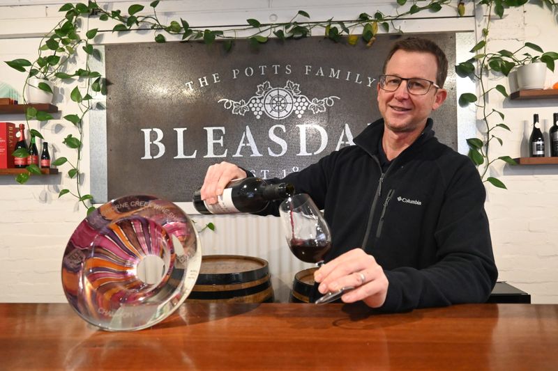 Wineries receive accolades post image