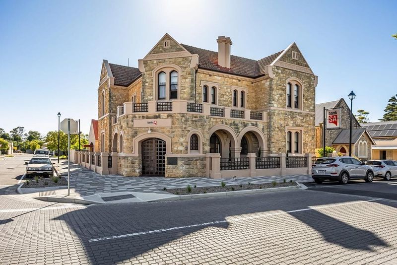 Iconic Strathalbyn building off the market post image