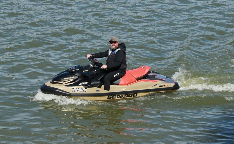 Jet-skiers tackle the Murray River post image