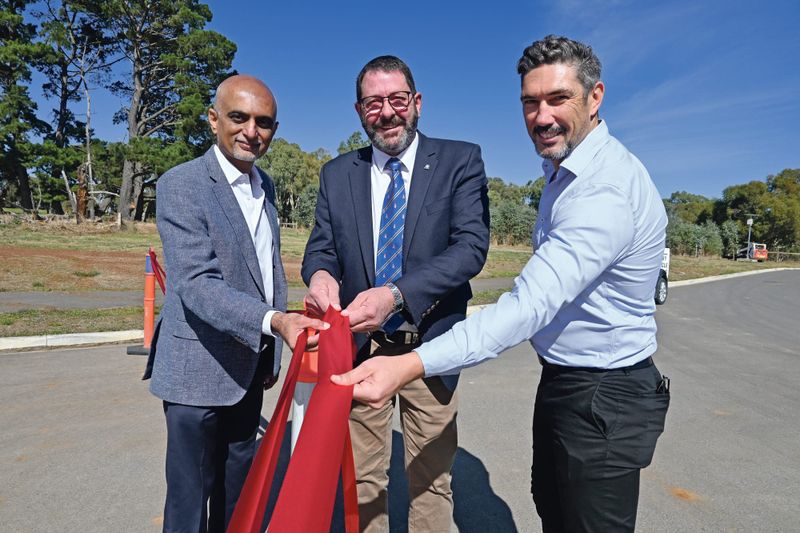 MISSING LINK: Connecting road opened at Mount Barker post image