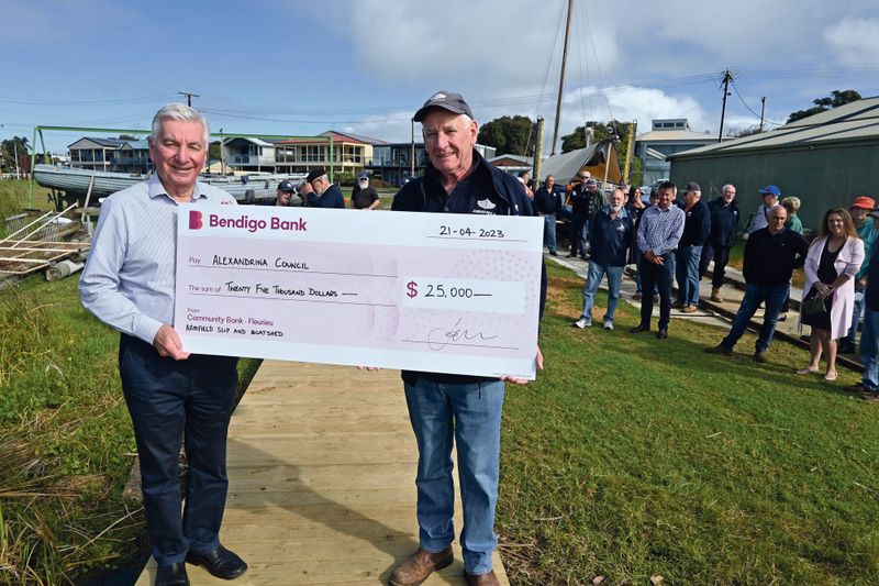 FLOAT YOUR BOAT: Goolwa jetty opened ahead of festival post image
