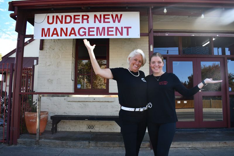 Local family ‘flip’n and dip’n’ Strath’s former chicken shop post image
