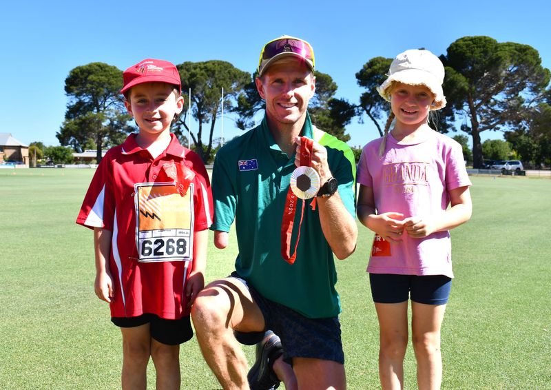 Roeger makes appearance at Little Athletics Hero Day post image